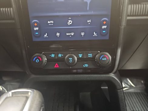 Used 2025 Ford Ranger XLT w/ Equipment Group 301A High AWD/4WD image 23