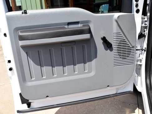 Used 2016 Ford F250 XL image 7