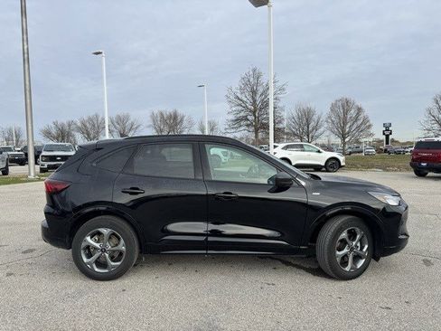 Used 2024 Ford Escape ST-Line image 9