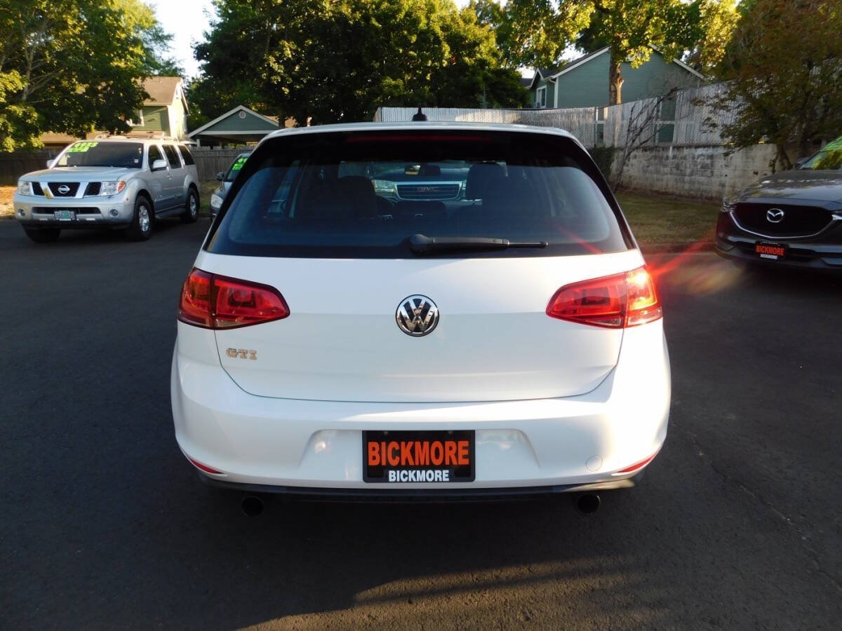 Used 2015 Volkswagen GTI SE FWD image 22