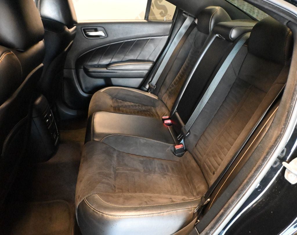 Used 2018 Dodge Charger R/T RWD image 16