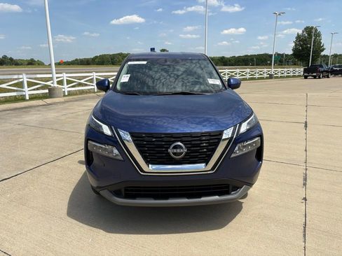 Used 2023 Nissan Rogue SV AWD/4WD image 9