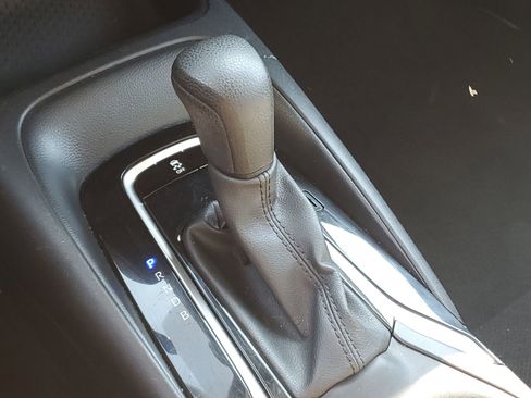 Used 2024 Toyota Corolla LE image 30