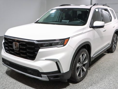 Used 2024 Honda Pilot Elite image 34