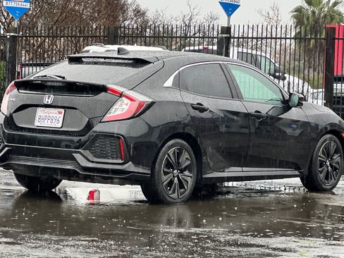 Used 2018 Honda Civic EX image 4