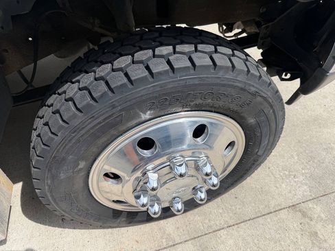 Used 2004 Ford F450 2WD Crew Cab Super Duty image 9