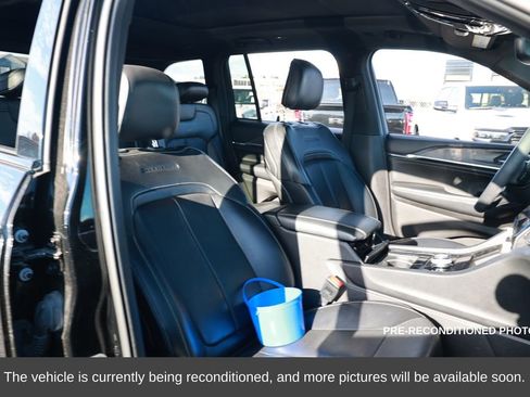 Used 2022 Jeep Grand Cherokee Overland image 15