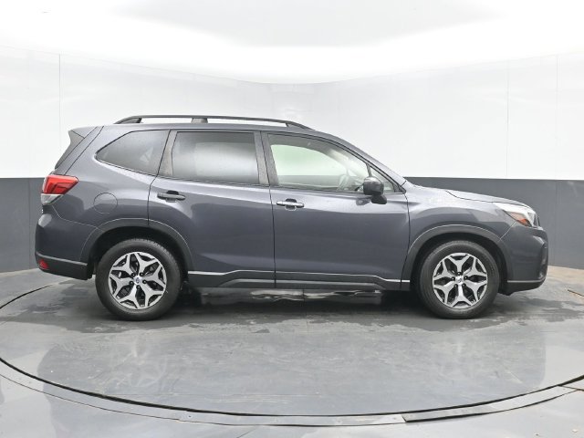 Used 2021 Subaru Forester Premium AWD/4WD image 11