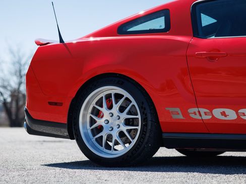 Used 2012 Ford Mustang Shelby GT500 w/ Electronics Pkg image 25