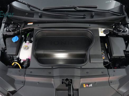 Used 2024 Hyundai Ioniq 6 SEL image 26