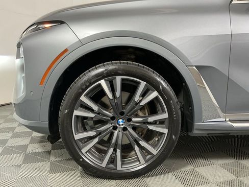 Certified 2023 BMW X7 xDrive40i w/ Premium Package image 9