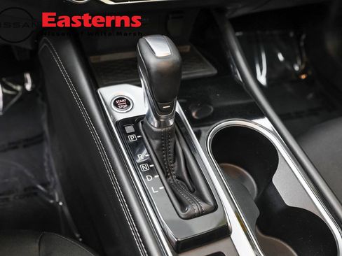 Used 2023 Nissan Altima 2.5 SV w/ SV Premium Package FWD image 13