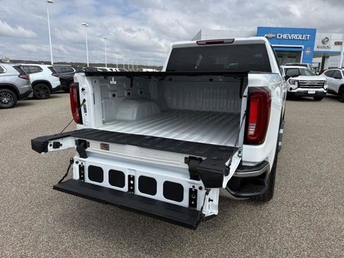 New 2026 GMC Sierra 1500 SLT RWD image 10