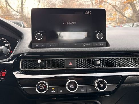 Used 2022 Honda Civic Sport image 32