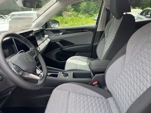 New 2026 Volkswagen Tiguan S FWD image 8