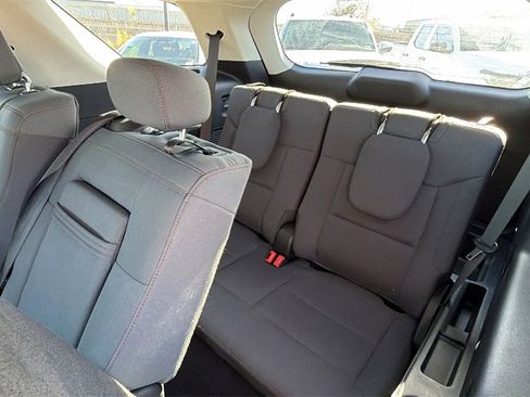 Used 2025 Ford Explorer Active image 25