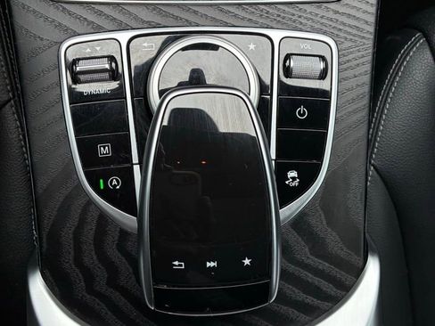 Used 2019 Mercedes-Benz GLC 300 4MATIC image 36