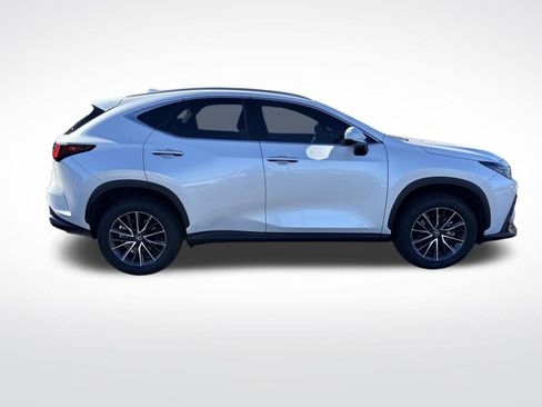Used 2024 Lexus NX 250 FWD w/ Premium Package image 6