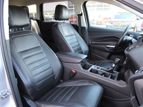 Used 2017 Ford Escape Titanium FWD image 18