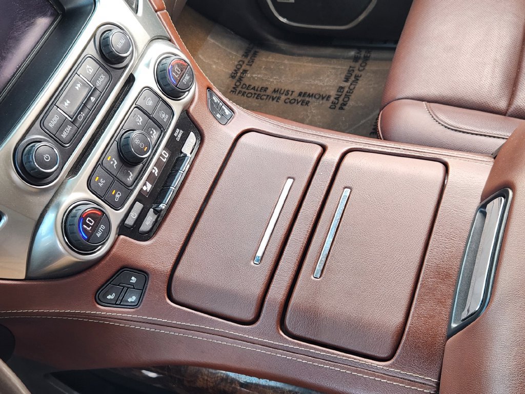 Used 2019 Chevrolet Tahoe Premier AWD/4WD image 19