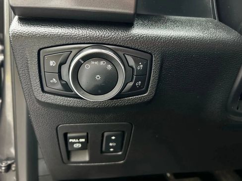 Used 2017 Ford F150 XLT w/ Equipment Group 302A Luxury image 14