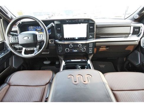 Used 2024 Ford F350 King Ranch image 8
