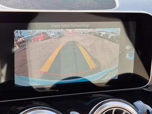 Used 2021 Mercedes-Benz GLB 250 image 14