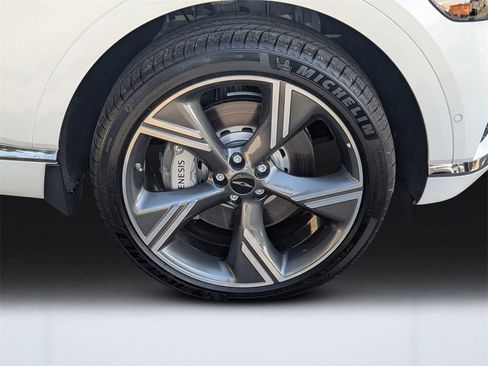 New 2025 Genesis GV80 3.5T Prestige image 10