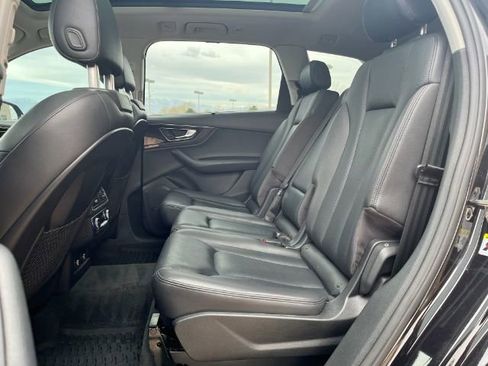 Used 2019 Audi Q7 3.0T Prestige w/ Prestige Package AWD/4WD image 16