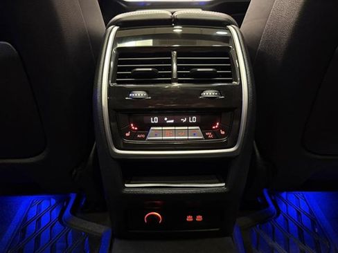 Used 2024 BMW X5 M60i AWD/4WD image 24
