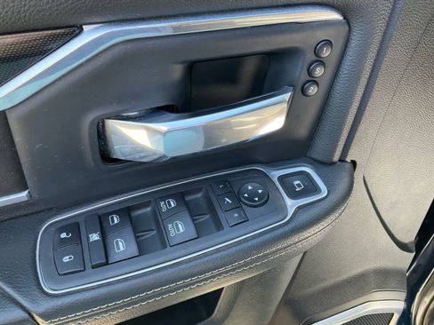 Used 2022 RAM 2500 Laramie AWD/4WD image 17