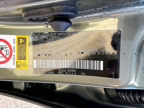 Used 2018 Toyota Highlander XLE image 34