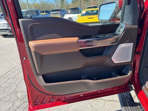 Used 2025 Ford F150 King Ranch w/ FX4 Off-Road Package image 29