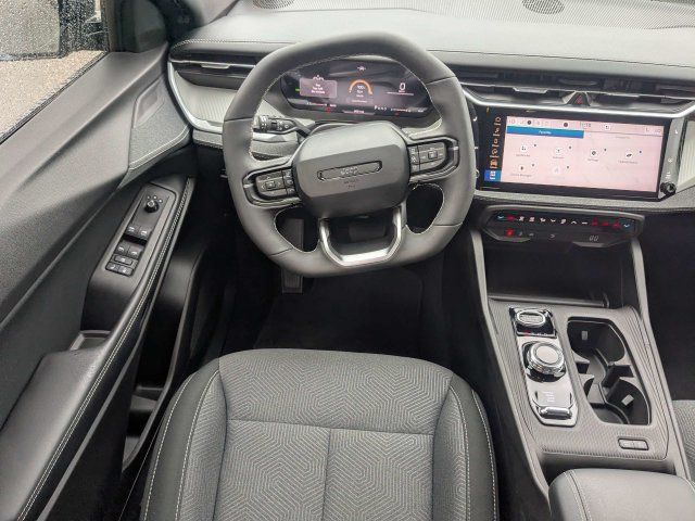 Used 2026 Jeep Cherokee Laredo AWD/4WD image 16