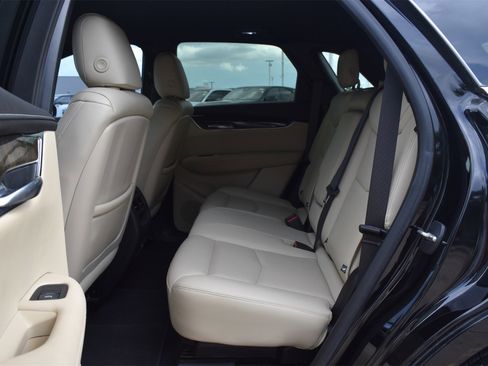 Used 2019 Cadillac XT5 FWD image 20