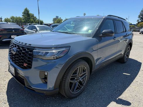 Used 2025 Ford Explorer ST w/ Sun And Sound Package AWD/4WD image 1