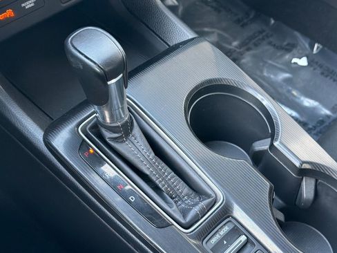 Used 2023 Honda Civic Sport image 18