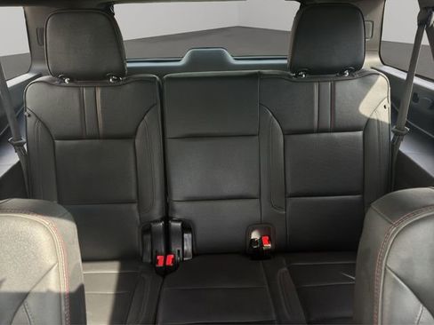 Used 2022 Chevrolet Suburban RST w/ Luxury Package image 21