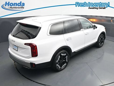 Used 2025 Kia Telluride S FWD image 25