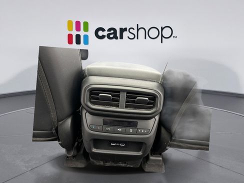 Used 2023 Honda Pilot Touring image 22