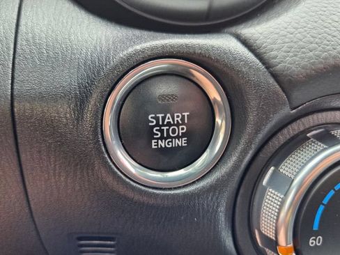 Used 2017 FIAT 124 Spider Lusso RWD image 24