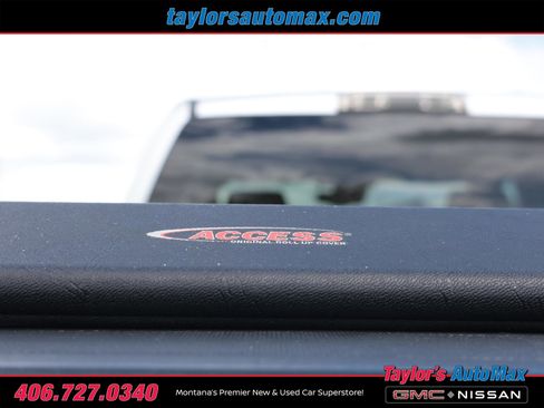 Used 2015 Chevrolet Silverado 2500 LTZ w/ Driver Alert Package AWD/4WD image 27