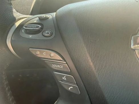Used 2015 Nissan Pathfinder Platinum FWD image 12