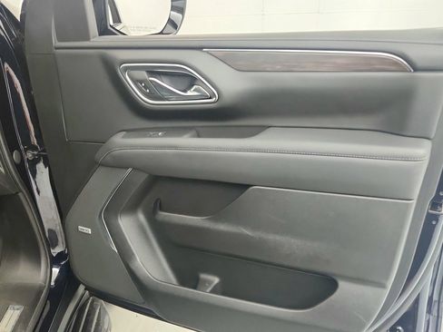 Used 2023 Chevrolet Tahoe LT w/ Luxury Package AWD/4WD image 29