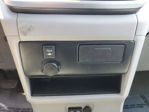 Certified 2020 Toyota Sienna L image 23