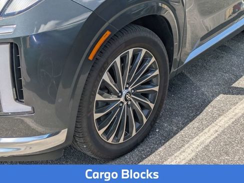 Used 2023 Hyundai Palisade Calligraphy w/ Cargo Package image 6