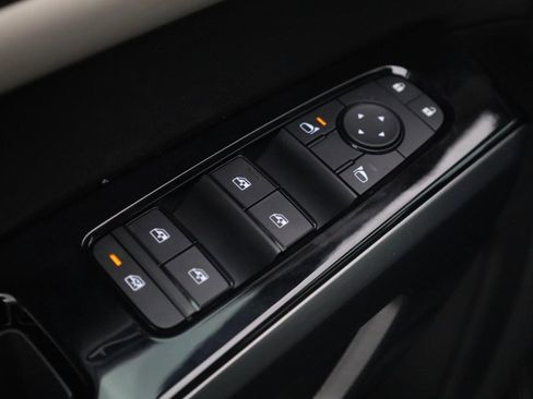 New 2026 Nissan Pathfinder SL image 11