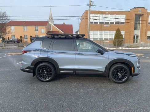 New 2026 Mitsubishi Outlander Trail Edition image 4