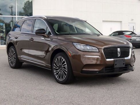 Used 2022 Lincoln Corsair Reserve w/ Sport Package image 3