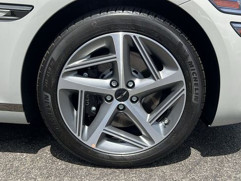 Used 2025 Genesis G80 3.5T Sport image 12